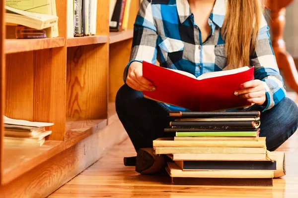 Bachelorarbeit: Richtiges Lesen als Schlüssel zum Erfolg